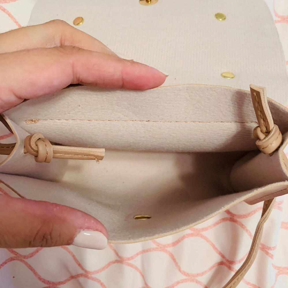 NEW Pink Macaroon Clamshell Crossbody - Picture 5 of 5